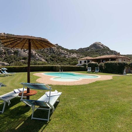 Villa Iris With Pool Baja Sardinia Esterno foto