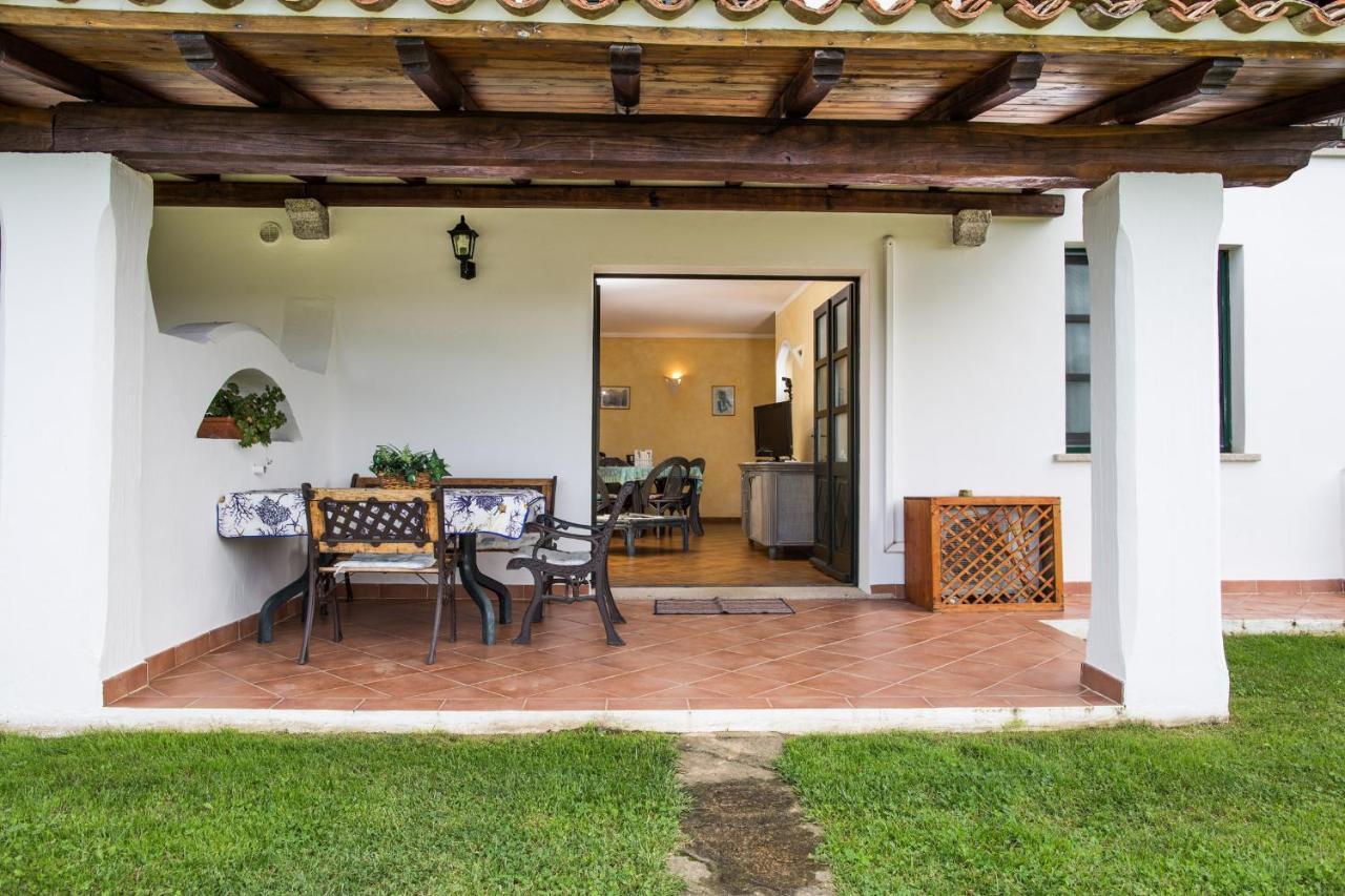Villa Iris With Pool Baja Sardinia Esterno foto