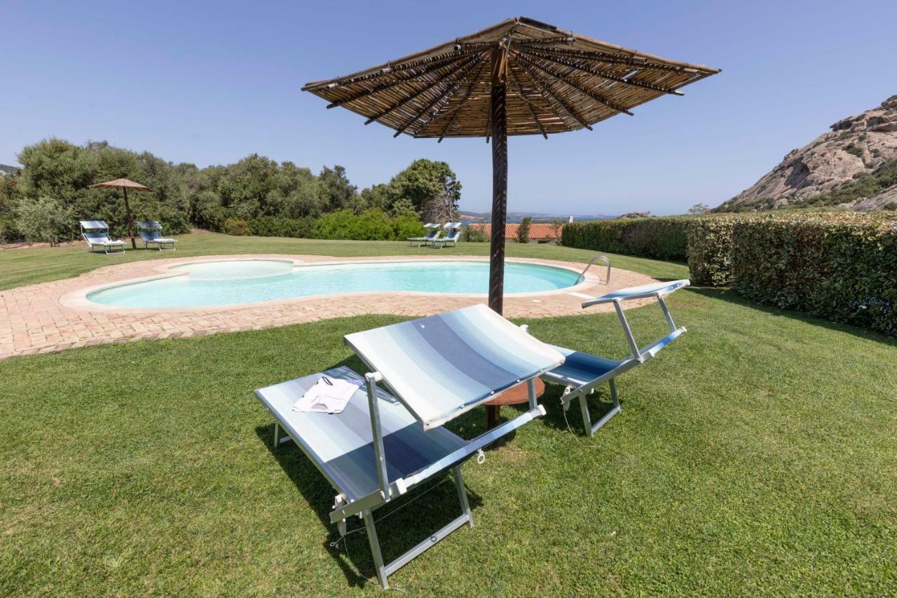 Villa Iris With Pool Baja Sardinia Esterno foto