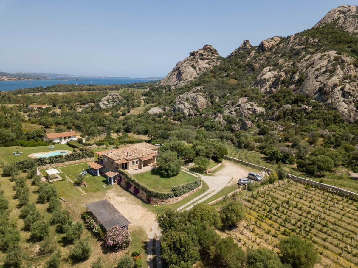 Villa Iris With Pool Baja Sardinia Esterno foto